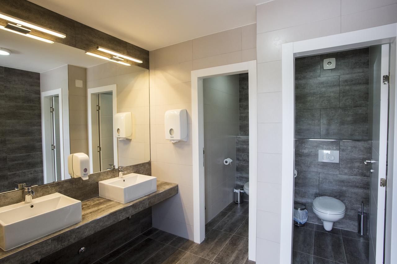 Hotel Stanica Ravno エクステリア 写真